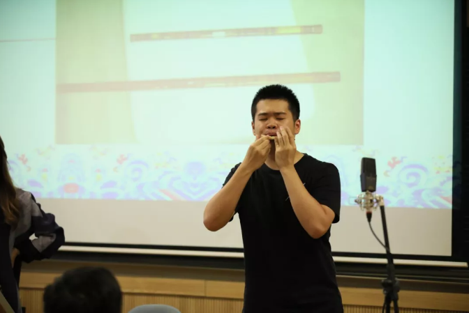 QQ浏览器截图20191014092946.png